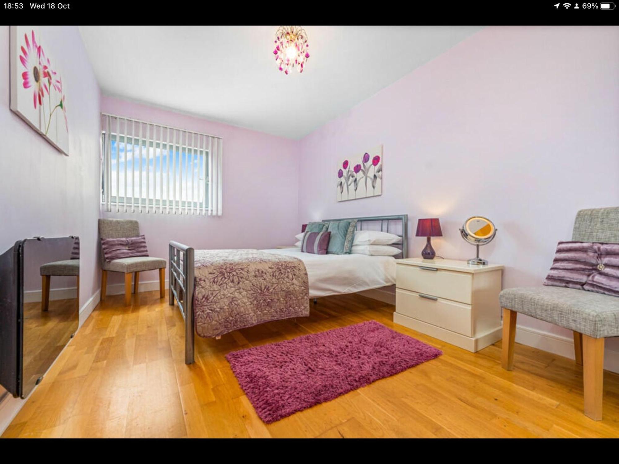 Stunning Spacious City Apartment With Free Parking Cardiff Bagian luar foto